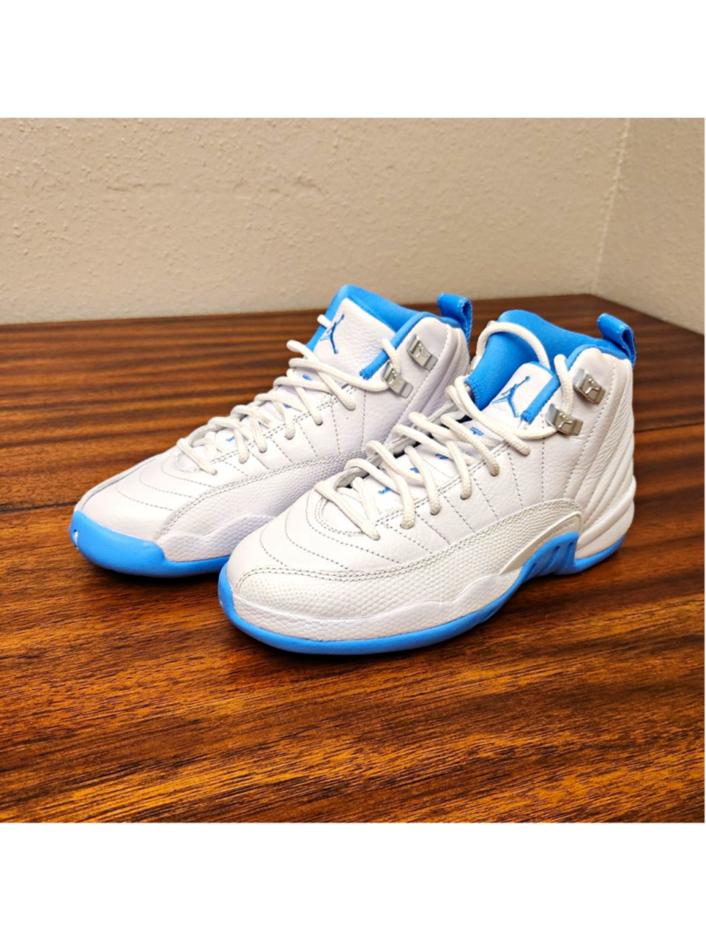 Jordan Air Jordan 12 Retro GS White/Blue Mid Top Sneaker 4.5Y 153265-112